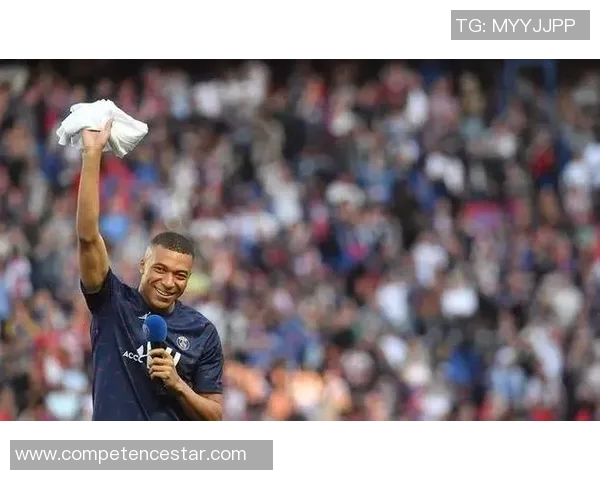 足球明星遭球迷恶搞视频曝光引发热议网友纷纷点赞评论不断