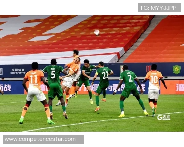 广州恒大主场迎战青岛海牛全力争胜展现球队实力与斗志 广州恒大主场迎战青岛海牛全力争胜展现球队实力与斗志