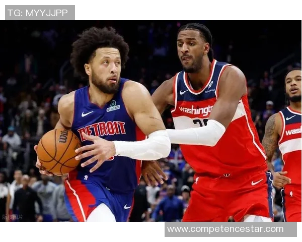 活塞与勇士激战三月二十五日NBA赛场精彩对决引发球迷热议